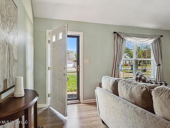 5th image of 4511 Shadow Hollow Dr