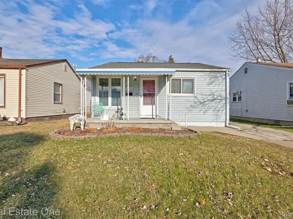 27732 Dartmouth St, Madison Heights, MI 48071
