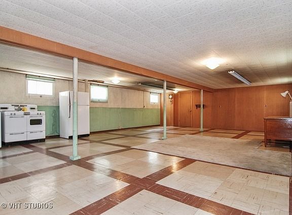 5th image of 3713 Cuyler Ave