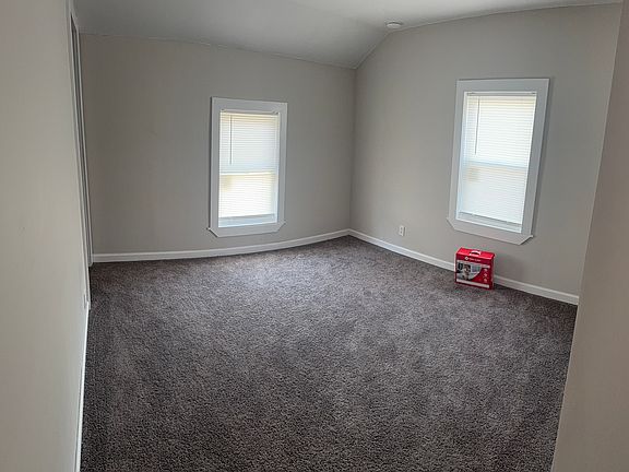 3rd image of 217 E Thomas St #2