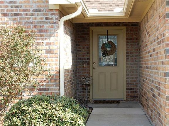 3rd image of 2216 Kaitlyn Cir