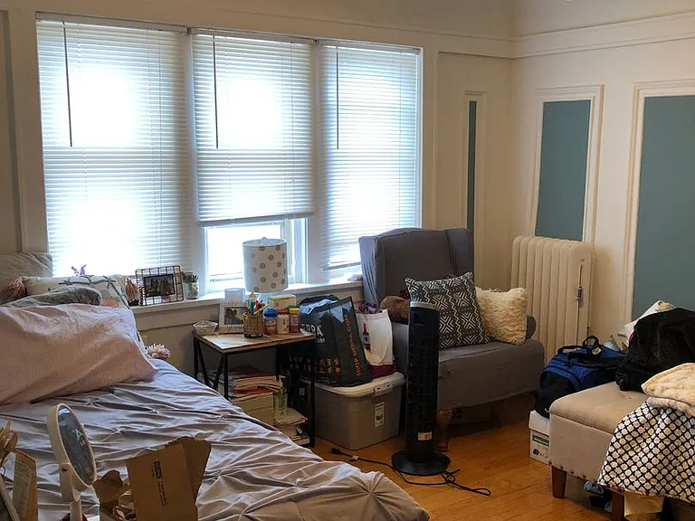 Newport Manor — Photo 111