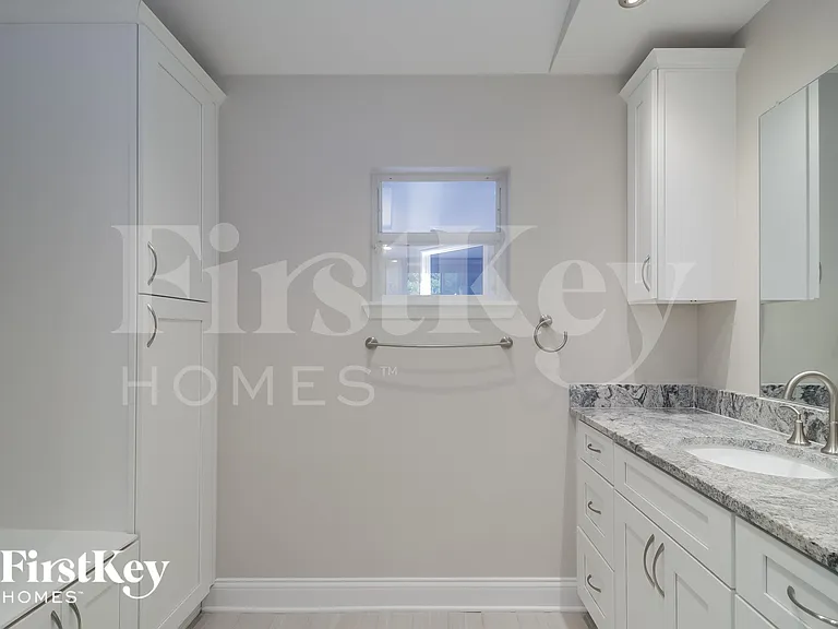 6633 Emil Ave — Photo 11