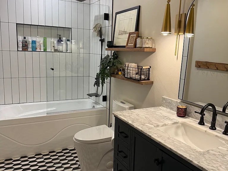 461 Berwyn Dr — Photo 9