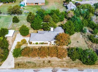 1205 Northview Dr, Waxahachie, TX 75165