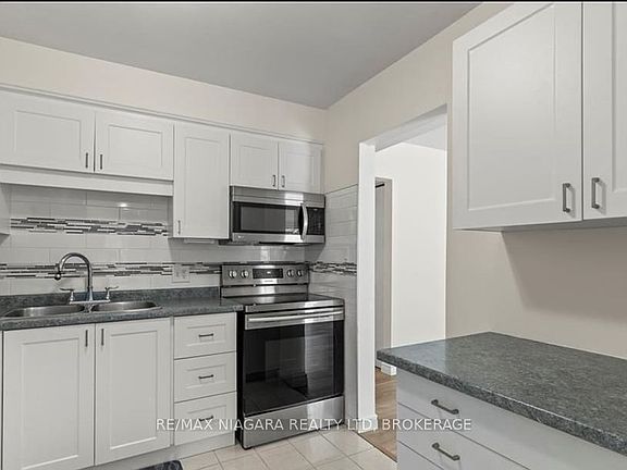 3rd image of 151 Parnell Rd #25
