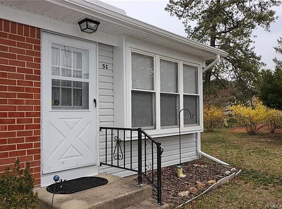 2nd image of 5 Potomac Ln #C