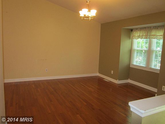 4th image of 12803 Plantation Dr