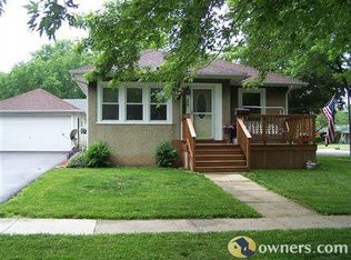 208 N Seminary Ave, Mount Morris, IL 61054