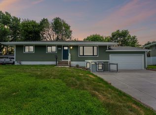 6113 Scott Ave N, Brooklyn Center, MN 55429