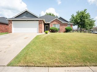 12103 N 107th East Ave, Collinsville, OK 74021