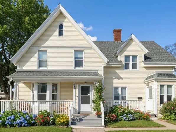 252 Central St #250, Summerside, PE C1N 3M4