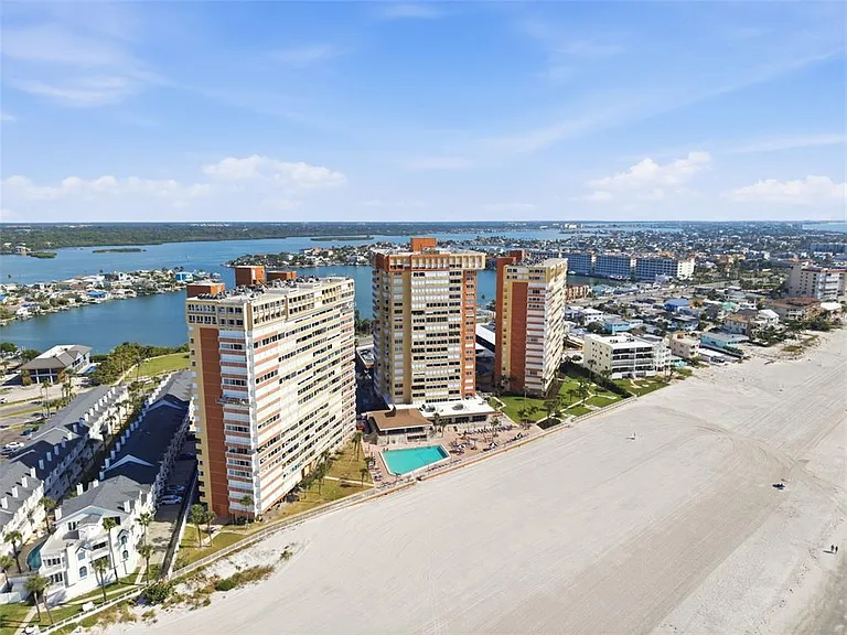 17900 Gulf Blvd #12C — Photo 41