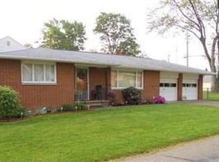 1716 Fairview Pl, Alliance, OH 44601