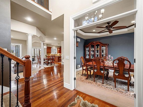 3rd image of 852 Augusta Drive