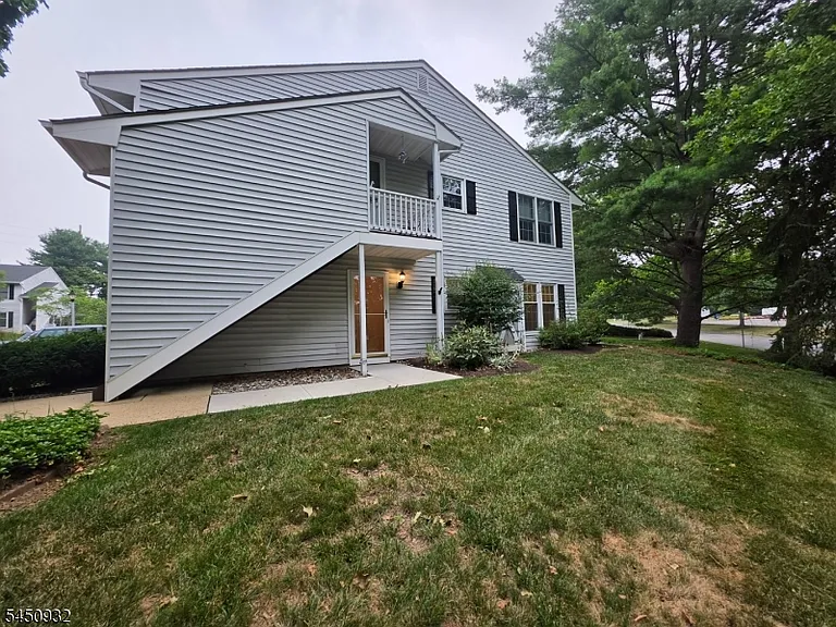 87 Junco Ct — Photo 2