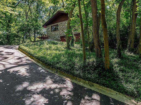 2nd image of 2404 Cerro Vista Dr