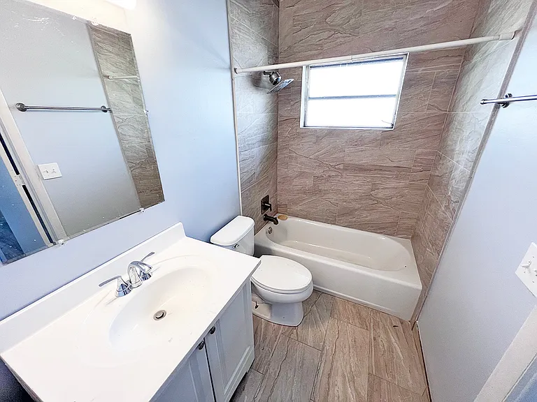 312 NE 15th Ave — Photo 8