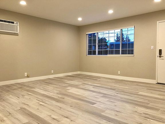 4th image of 141 Wilton Dr APT 2
