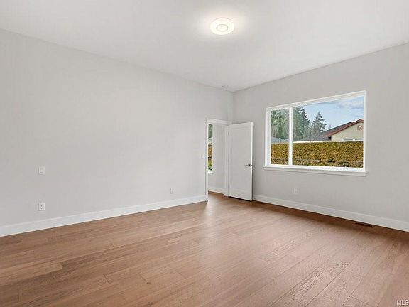 5th image of 38 Grayhawk Pl