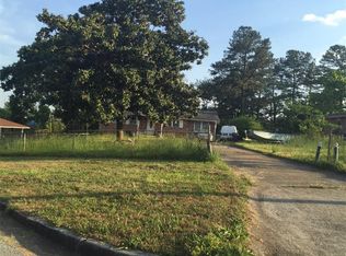 2655 Oak Cir, Ellenwood, GA 30294