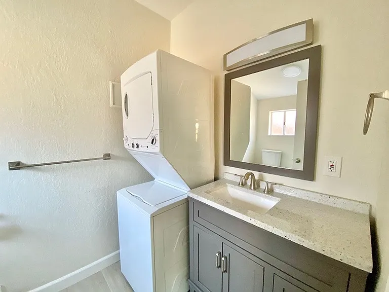 1407 Vale Ave — Photo 16