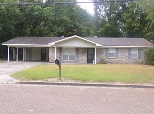 315 Springridge Dr, Vicksburg, MS 39180