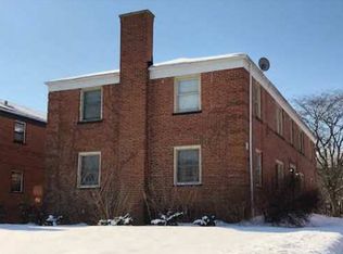 7646 S Jeffery Blvd, Chicago, IL 60649