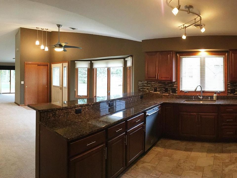 1st image of 6223 Hilltop Dr
