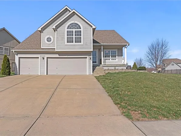 8780 N Hull Ave, Kansas City, MO 64154