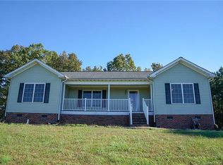 215 Roberts Rd, Blacksburg, SC 29702