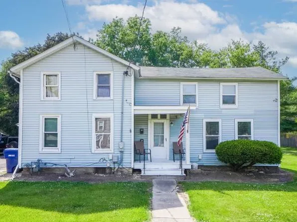 412 N Main St, Elburn, IL 60119