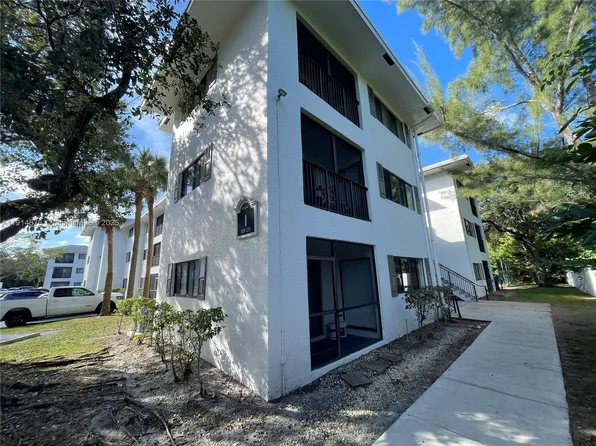 2445 SW 18th Ter APT 113, Fort Lauderdale, FL 33315