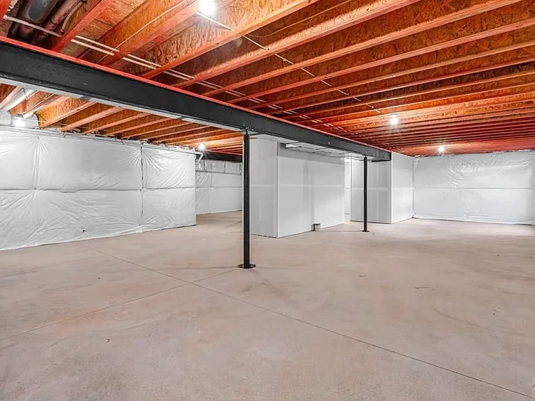 481 S Laporte Dr — Photo 22