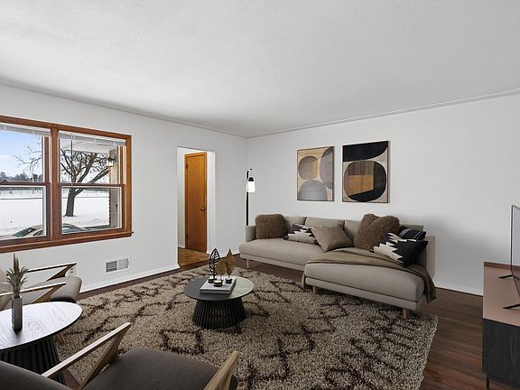 4th image of 5608-5610 28th Ave S