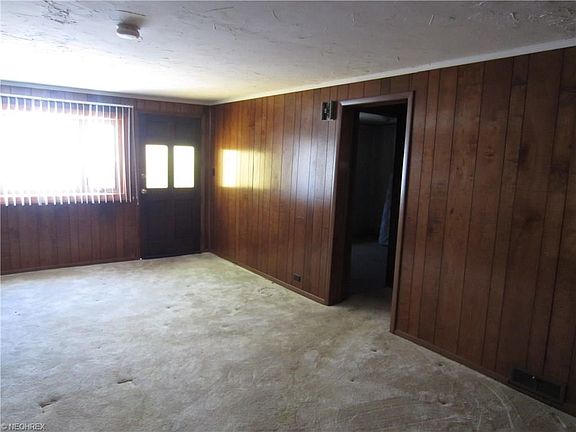 2nd image of 5692 Shawnee Dr