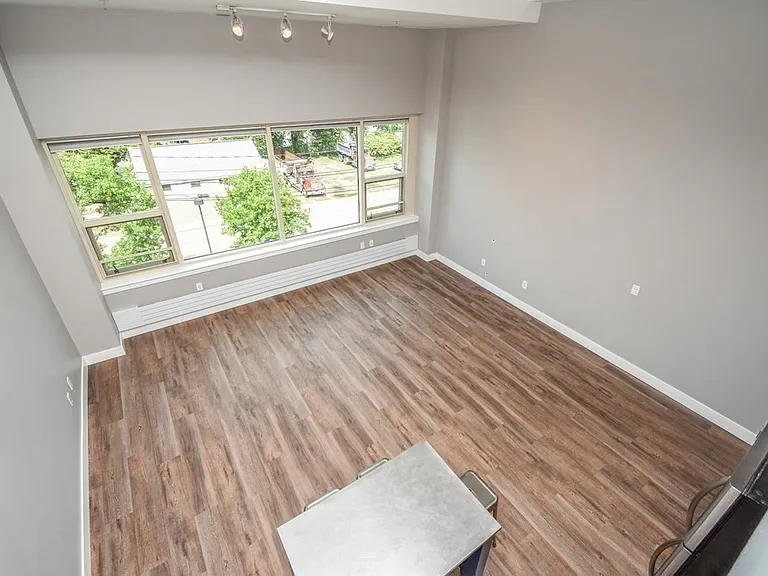 290 Pleasant St #317 — Photo 17