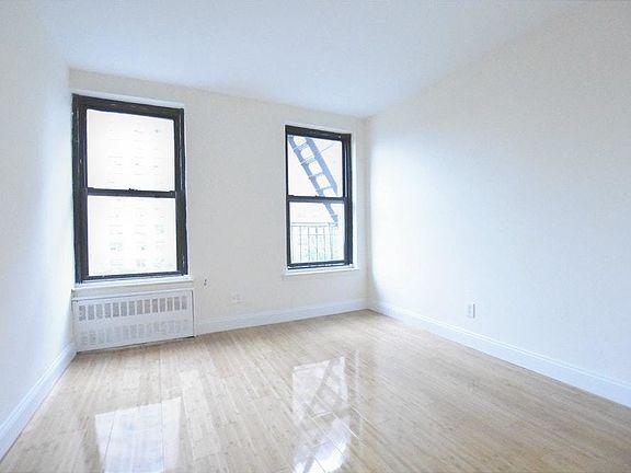 5th image of 2419 7th Ave APT 5C