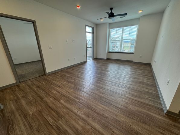 1073 Harness Rd #5-302, Monument, CO 80132