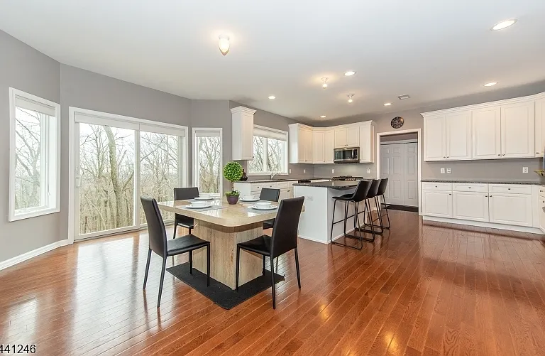 18 Puddingstone Rd — Photo 8