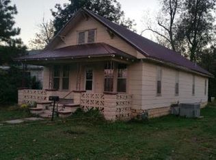 637 S Kansas Ave, Columbus, KS 66725