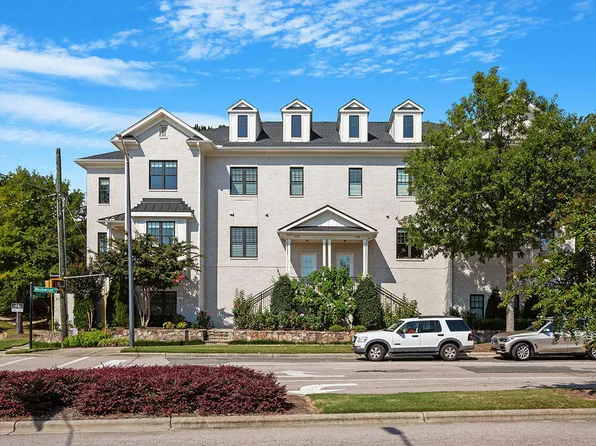 211 Meadowmont Ln, Chapel Hill, NC 27517
