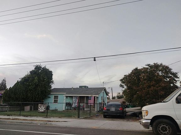 2nd image of 19926 Geer Ave