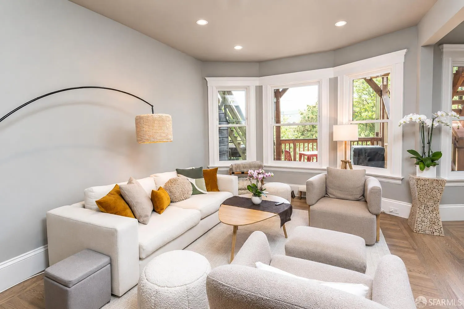 2 bed, 1.5 bath, 1197 sqft, $7,000 — Photo 1