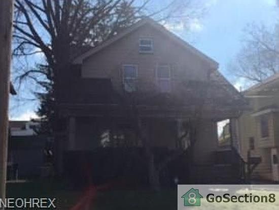 1st image of 444 Bonnie Brae Ave NE