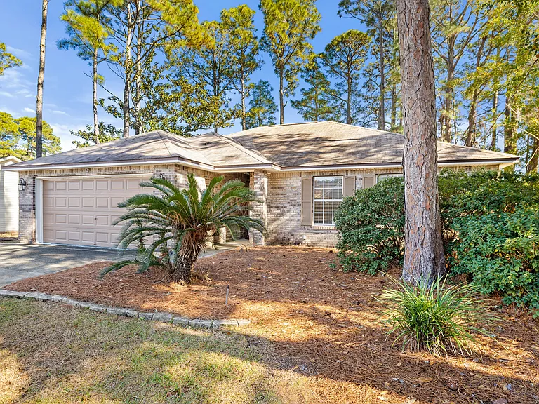 31 Bay Walk Ct — Photo 3