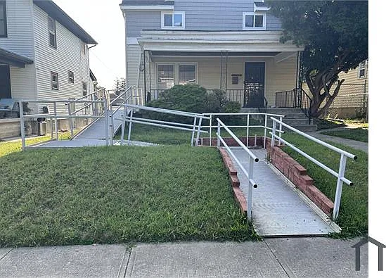 4 bed, 1586 sqft, $1,450 — Photo 2