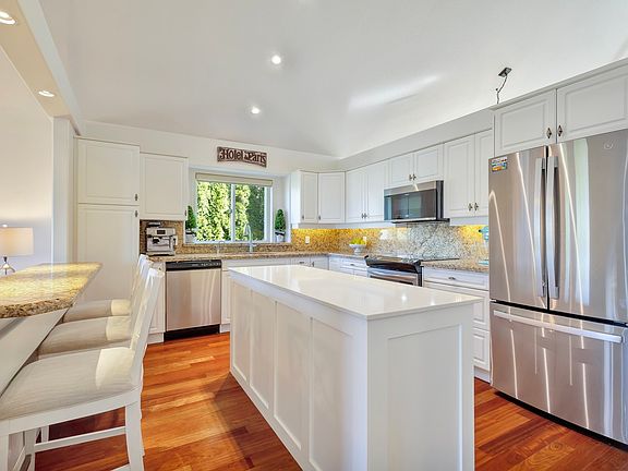 5th image of 3482 Ridge Blvd