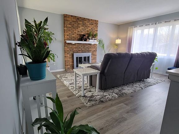 4th image of 709 6th Ave S #D32a68564