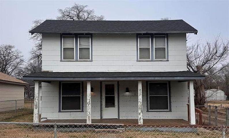 1st image of 120 E Kechi Rd